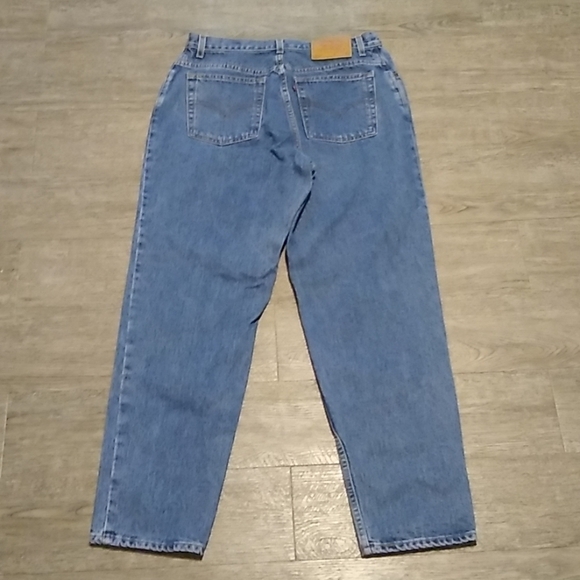 Levi's Vintage 550 High Waisted Mom Jeans 14 - Picture 2 of 5